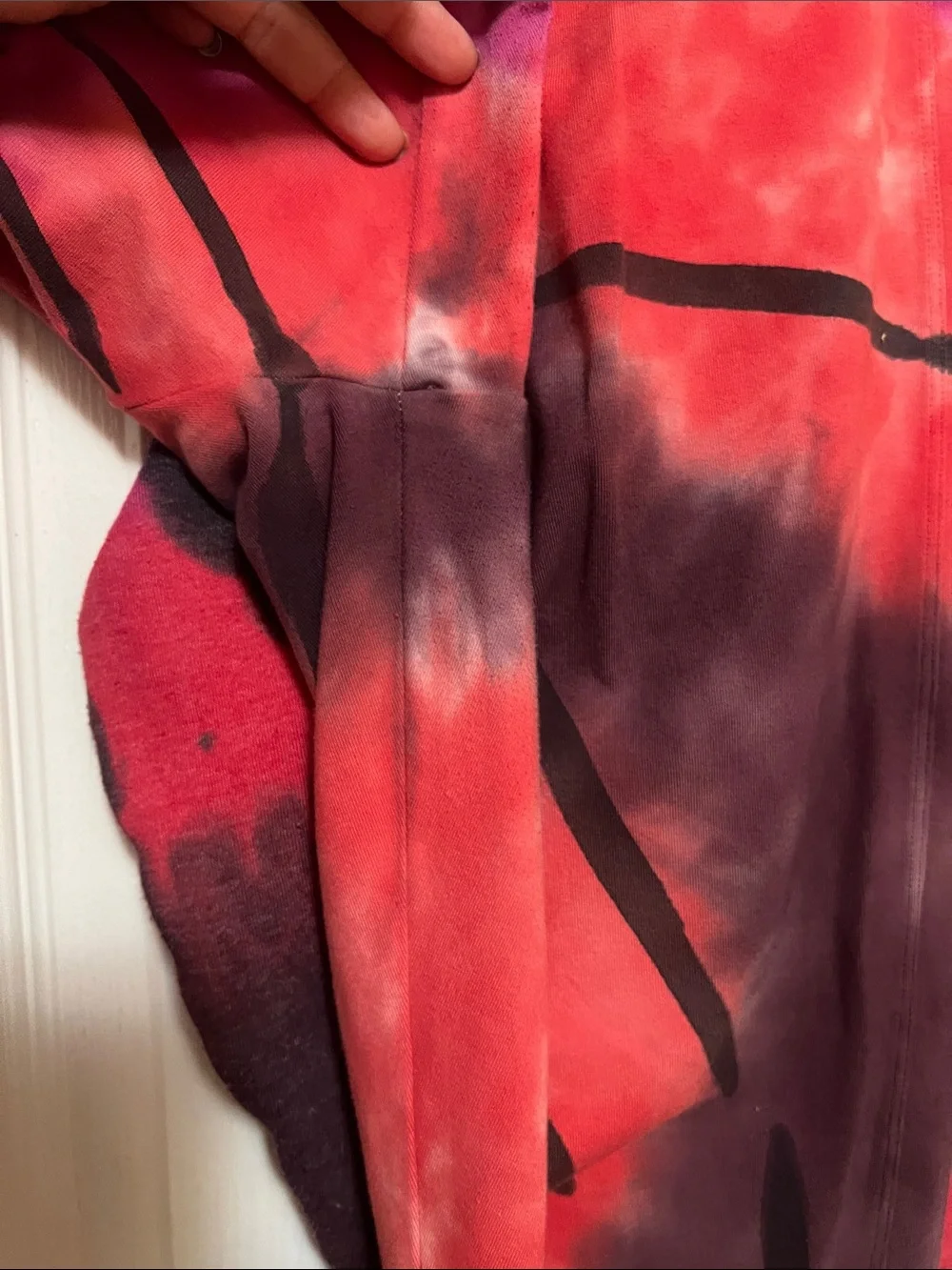 PINK vs Tie-Dye Sweatshirt & Joggers Set - Pink/Red/Black